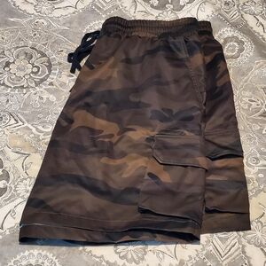 💕 Nova Men 💕 Camo Cargo Shorts Size XXL